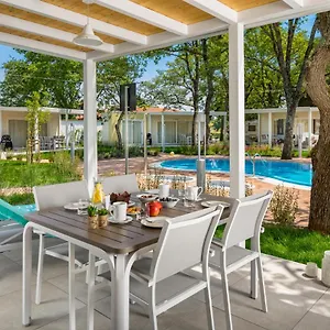 Ulika Mobile Homes - Naturist Kompleks wypoczynkowy Červar-Porat